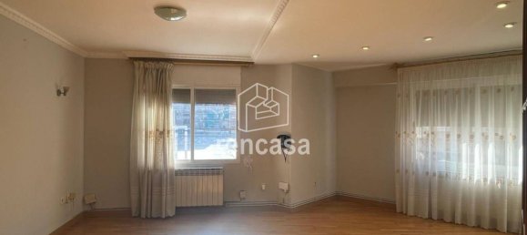 4 bedrooms Apartment in Lleida, Spain No. 137777 21
