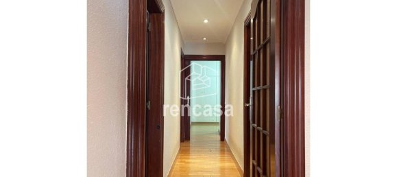 4 bedrooms Apartment in Lleida, Spain No. 137777 12