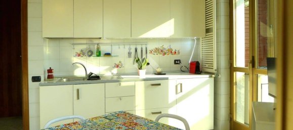 4 bedrooms Apartment in Acerra, Italy No. 342251 9