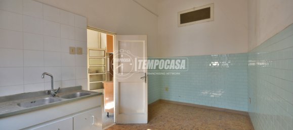 Apartamento de 6 dormitorios en Osimo, Italy No. 109191 16