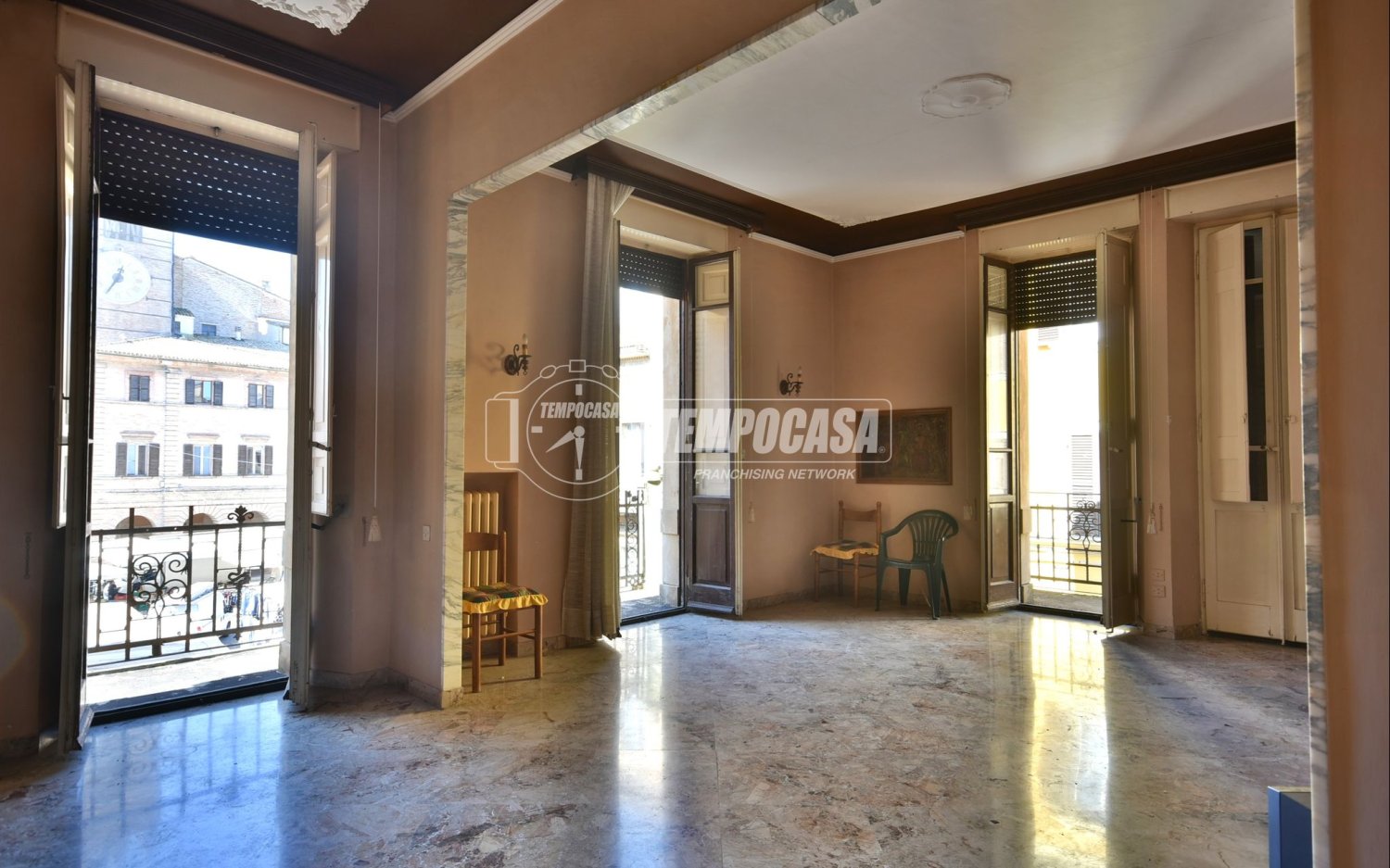 Apartamento de 6 dormitorios en Osimo, Italy No. 109191