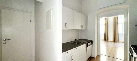 2-salle Appartement à Rudolfsheim-Funfhaus, Austria No. 200028 2