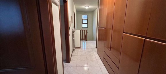 Villa de 4 divisões em Calcio, Italy N.º 91095 18