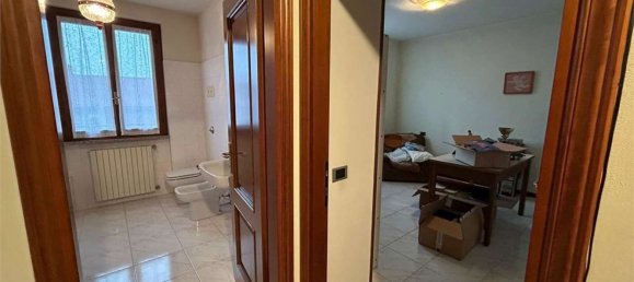 Villa de 4 divisões em Calcio, Italy N.º 91095 19