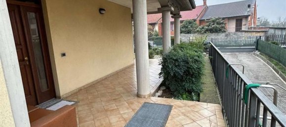 Villa de 4 divisões em Calcio, Italy N.º 91095 27