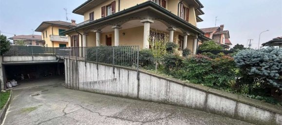 Villa de 4 divisões em Calcio, Italy N.º 91095 24