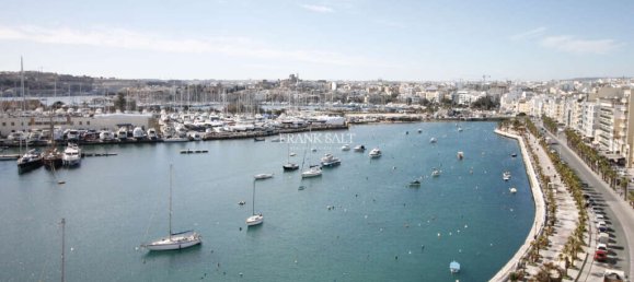 2 bedrooms Apartment in Sliema, Malta No. 9475 4