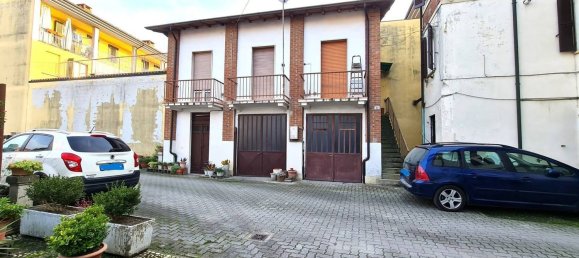 2 rooms Apartment in Santa Giuletta, Italy No. 193796 2