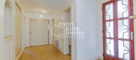 3 bedrooms House in Mont-de-Marsan, France No. 110197 11