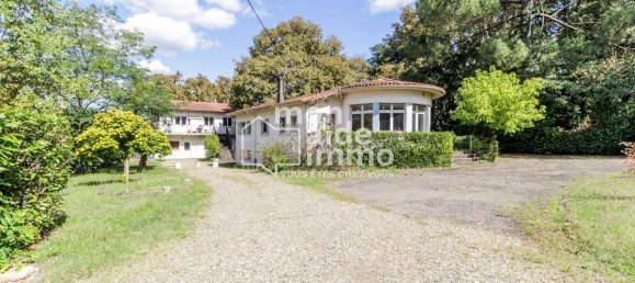 3 bedrooms House in Mont-de-Marsan, France No. 110197 2