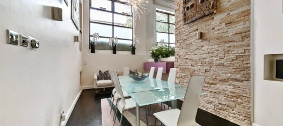 4 bedrooms House in St Johns Wood, United Kingdom No. 7433 9