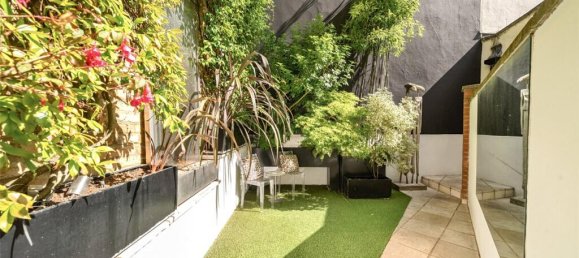 4 bedrooms House in St Johns Wood, United Kingdom No. 7433 8