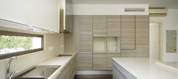 4 Schlafzimmer Gewerbliche Immobilie in Tseri, Cyprus, Nr. 20379 11