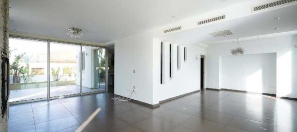 4 Schlafzimmer Gewerbliche Immobilie in Tseri, Cyprus, Nr. 20379 13