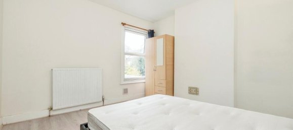 2 bedrooms House in Watford, United Kingdom No. 6080 10