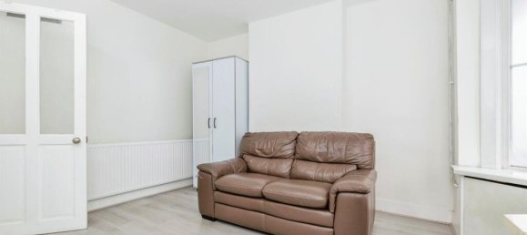 2 bedrooms House in Watford, United Kingdom No. 6080 7