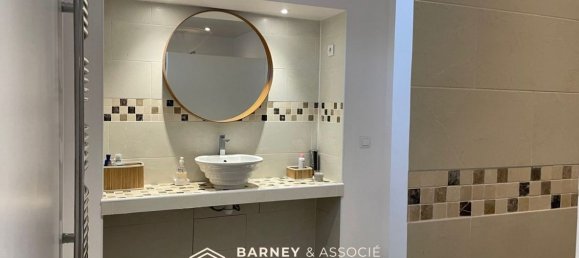 6 bedrooms House in Eure, France No. 359373 7