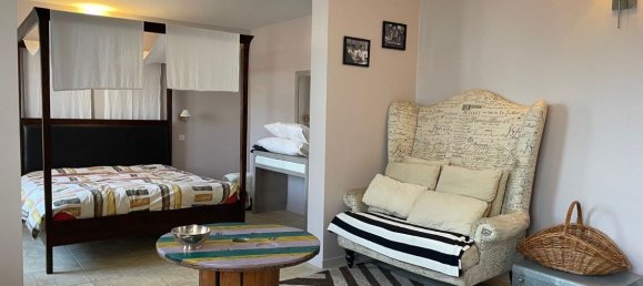 6 bedrooms House in Eure, France No. 359373 8