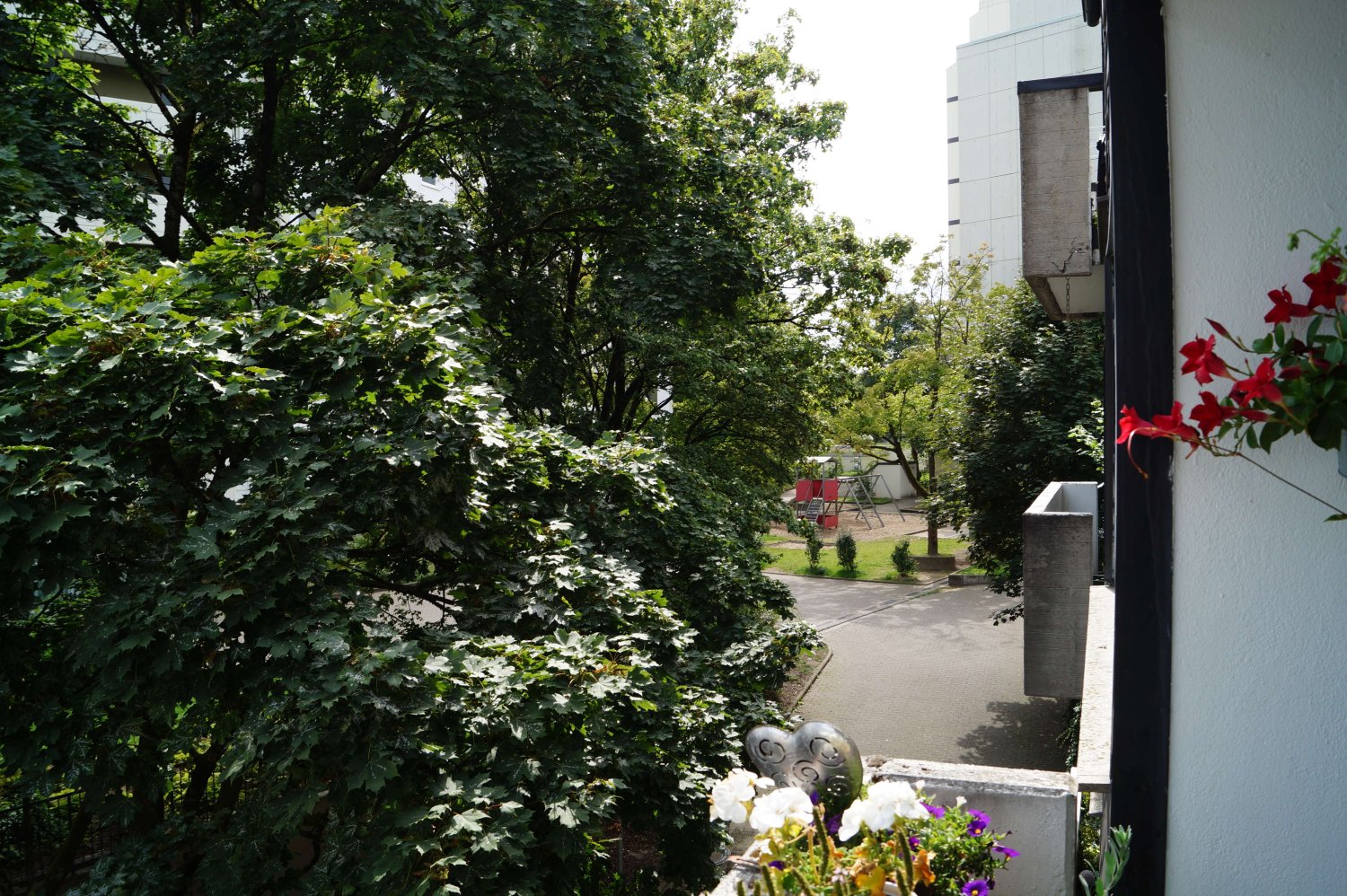 Квартира с 2 спальнями в Вупперталь, Германия № 323949