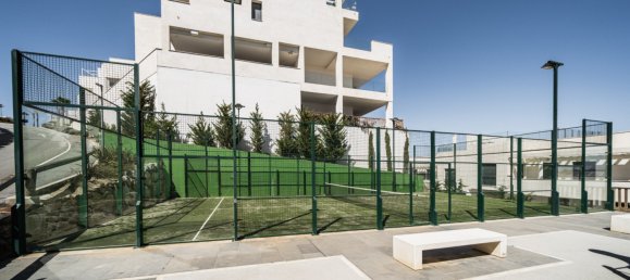 Apartamento de 3 dormitorios en Mijas Costa, Spain No. 4812 23