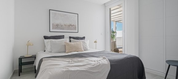 Apartamento de 3 dormitorios en Mijas Costa, Spain No. 4812 8