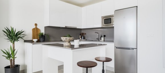 Apartamento de 3 dormitorios en Mijas Costa, Spain No. 4812 3