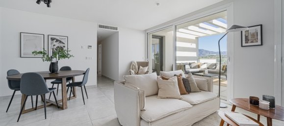 Apartamento de 3 dormitorios en Mijas Costa, Spain No. 4812 6