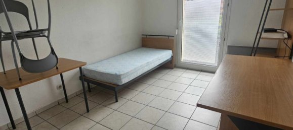 Estudio en Metz, France No. 73528 3