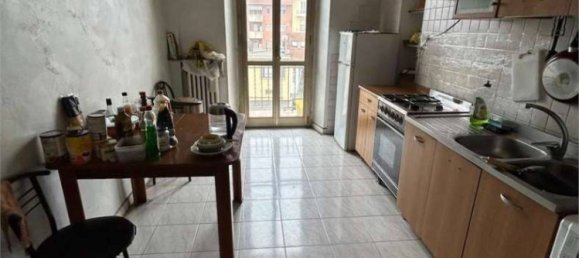 2 bedrooms Apartment in Turin, Italy No. 266077 10