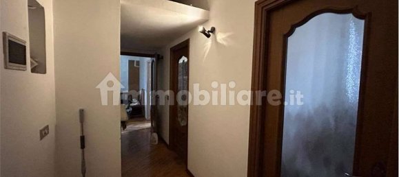 2 bedrooms Apartment in Turin, Italy No. 266077 7