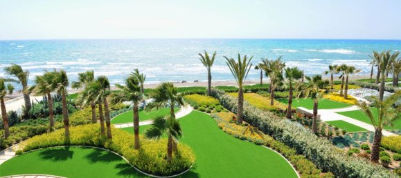 5 bedrooms Villa in Larnaca, Cyprus No. 12489 5