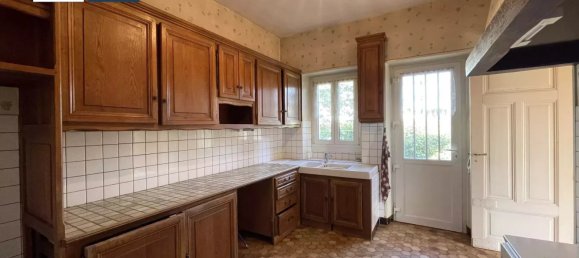 5 bedrooms House in Villers-Cotterets, France No. 242708 4