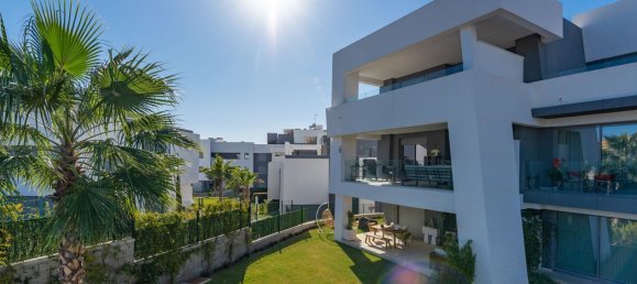 2 bedrooms Apartment in Estepona, Spain No. 148030 3