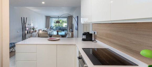 2 bedrooms Apartment in Estepona, Spain No. 148030 10