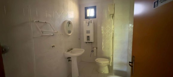 5 rooms Apartment in Caserta, Italy No. 232126 14