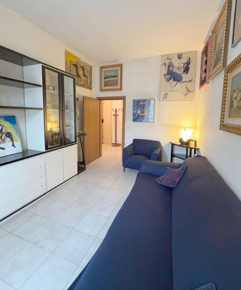 4-salle Appartement à Florence, Italy No. 37673