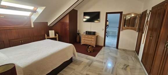5 bedrooms Penthouse in Fuengirola, Spain No. 99025 13