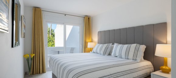 3 bedrooms Townhouse in Estepona, Spain No. 135013 13