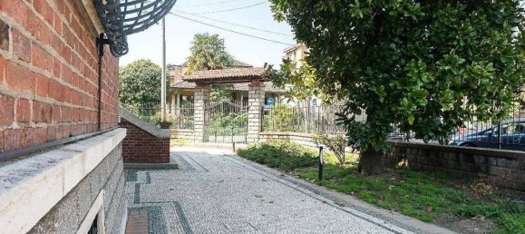 5 غرف نوم فيلا في Cesano Maderno, Italy رقم 231362 24