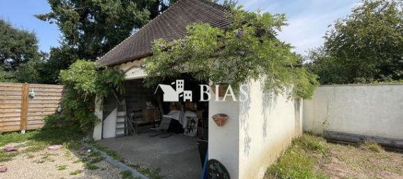 4 bedrooms House in Le Neubourg, France No. 354196 13