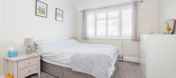 2 bedrooms Bungalow in Watford, United Kingdom No. 6206 6