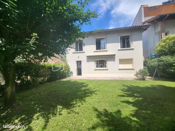 3 bedrooms House in Agen, France No. 310756