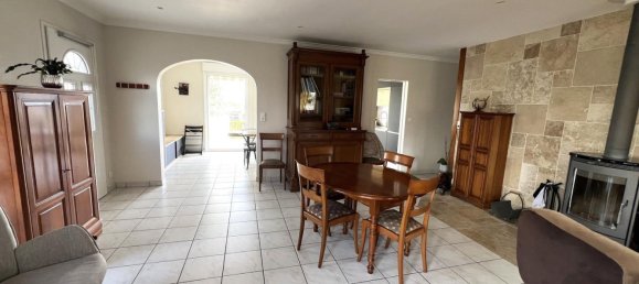 4 bedrooms House in Cholet, France No. 96536 7