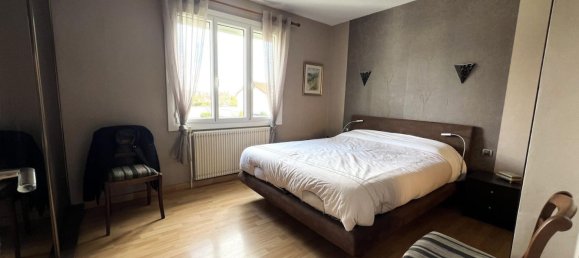 4 bedrooms House in Cholet, France No. 96536 8