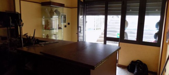 21m² Commercial property in Messina, Italy No. 162146 6
