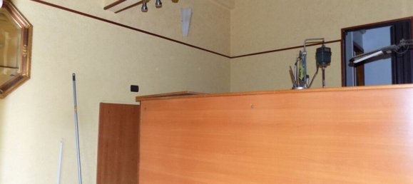 21m² Commercial property in Messina, Italy No. 162146 7