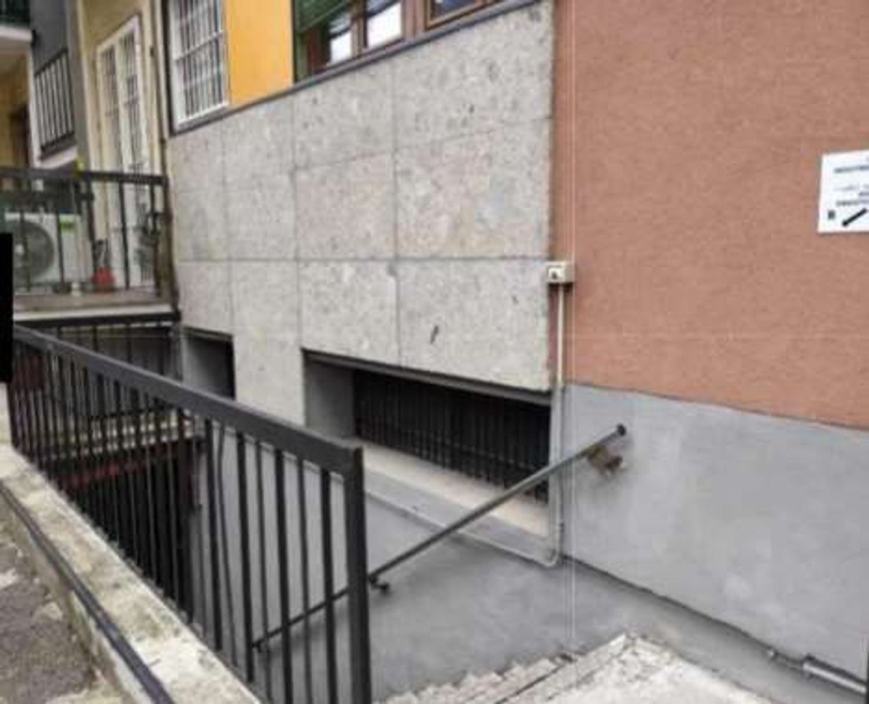 Apartamento de 2 dormitorios en Cologno Monzese, Italy No. 370086