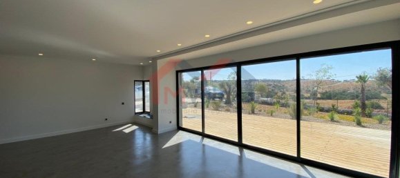 7 Schlafzimmer Haus in Quarteira, Portugal, Nr. 33047 5