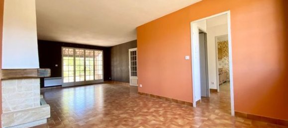 3 bedrooms House in Canet, France No. 278999 3