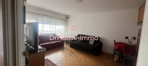 1 bedroom Apartment in Creteil, France No. 165151 3